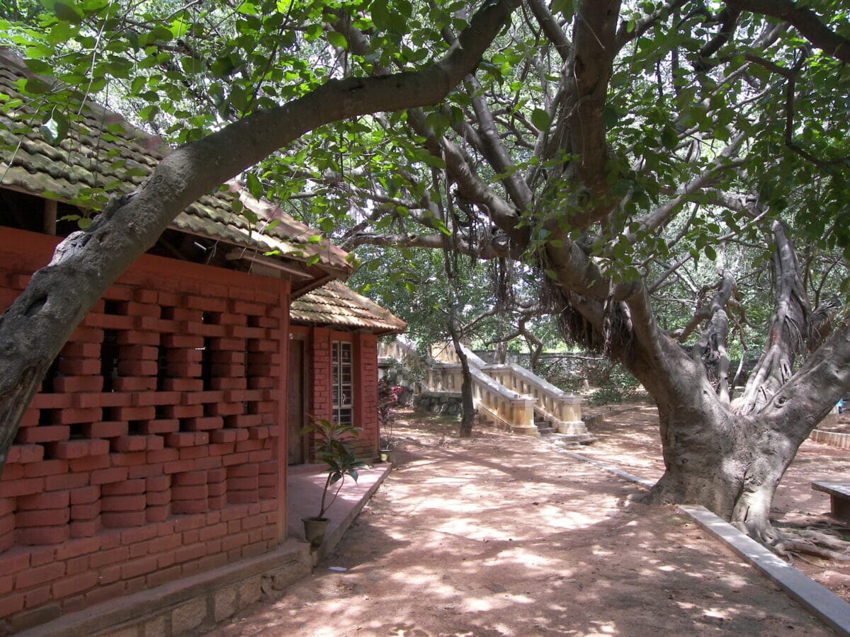 Popular places to visit in Bangalore 10 Popular places to visit in Bangalore Popular places to visit in Bangalore